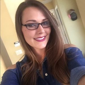 Meet your Posher, Tiffaney